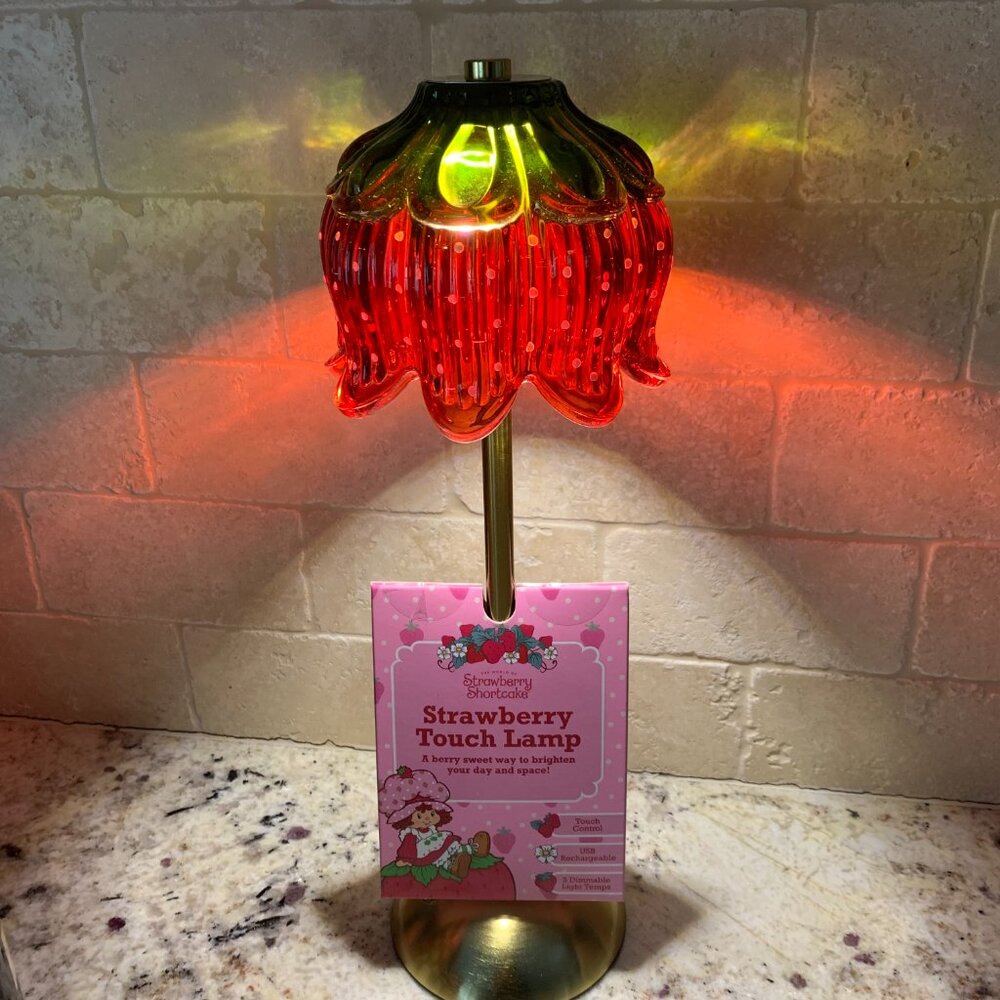 Strawberry Shortcake 14” RECHARGEABLE TOUCH LAMP NWT